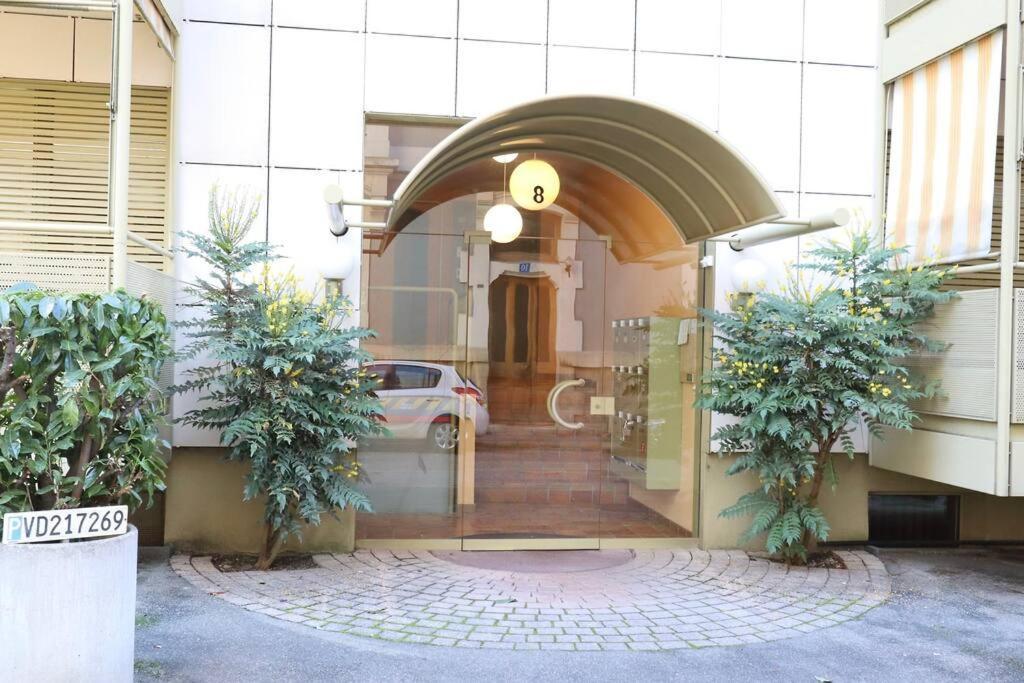 Comfortable, Very Well Located Between Train Station And Lake! Apartment *